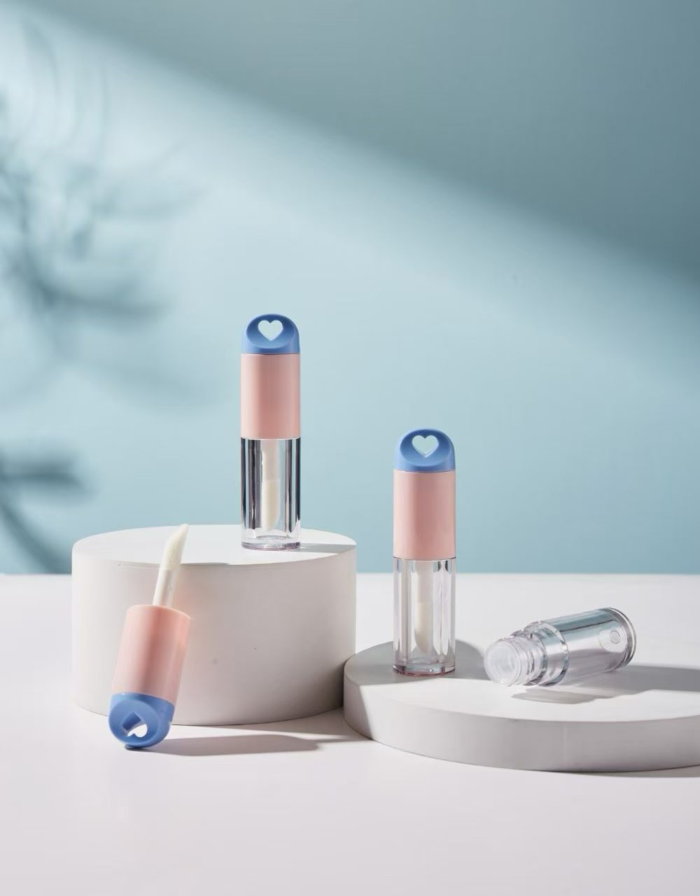 lip gloss bottle with plumper function tip