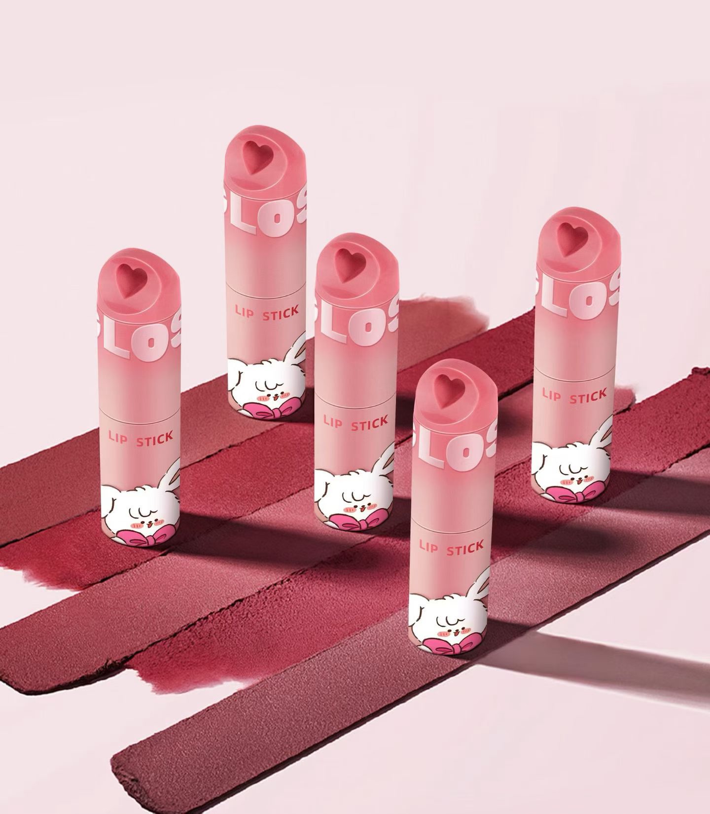 lip gloss bottle with plumper tip